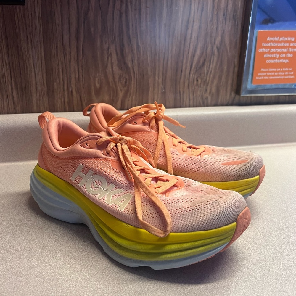HOKA Bondi 8 Shell Coral / Peach Parfait SIZE 8.